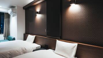 1 bedroom, desk, free WiFi, bed sheets