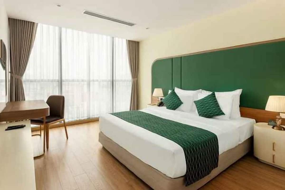 Minibar, individually furnished, desk, laptop workspace