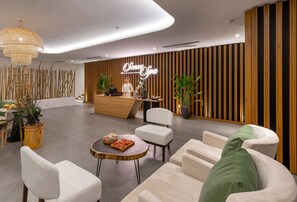 Sauna, bain de vapeur, soins du corps, aromathérapie, exfoliation