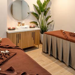 Sauna, steam room, body treatments, aromatherapy, body scrubs