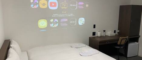 1 habitación, escritorio, wifi gratis y ropa de cama