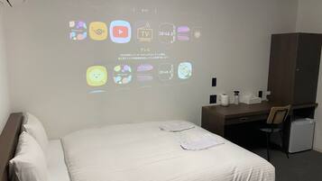 1 bedroom, desk, free WiFi, bed sheets