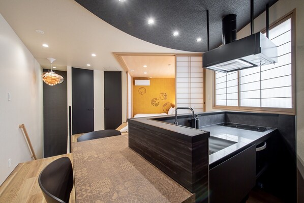 2 chambres, bureau, Wi-Fi gratuit, draps fournis