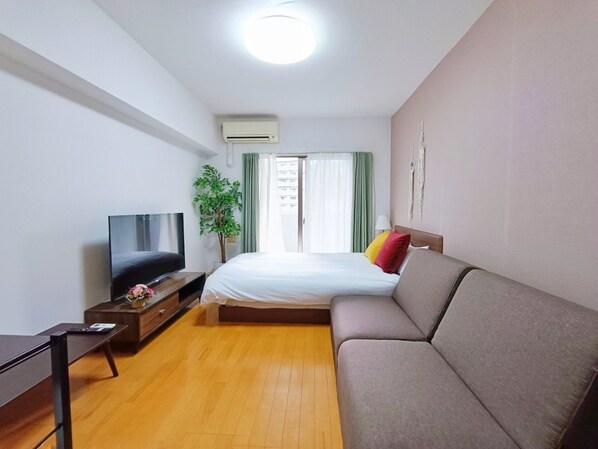 1 camera, Wi-Fi gratuito, lenzuola