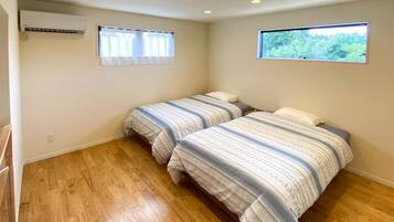 1 bedroom, desk, free WiFi, bed sheets