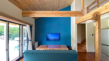 1 bedroom, desk, free WiFi, bed sheets