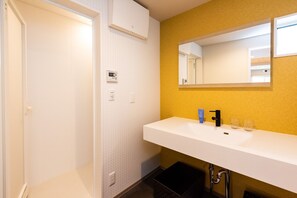 Hair dryer, towels