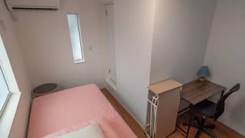 1 bedroom, desk, iron/ironing board, free WiFi