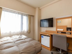 1 quarto, escrivaninha, ferros/tábuas de passar roupa, Wi-Fi de cortesia