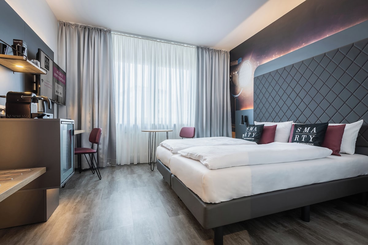 In-room safe, desk, laptop workspace, soundproofing