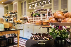 Desayuno buffet todos los días (con cargo)