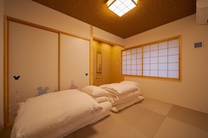 3 bedrooms, free WiFi, bed sheets - NewNanohanawith Hot spring 3 mins away from Sta / Yufu Ōita (Yufu)