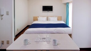 1 dormitorio, escritorio, tabla de planchar con plancha y wifi gratis