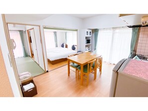 1 多间卧室、办公桌、熨斗/熨衣板、免费 WiFi
