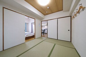 1 bedroom, desk, iron/ironing board, free WiFi - 2 minutes from JR Nishikawaguchi Station With ki / Saitama Saitama (Saitama)