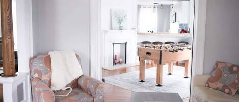 TV, peis, videospill og DVD-spiller