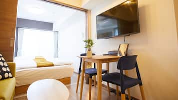1 bedroom, WiFi (free), bed sheets