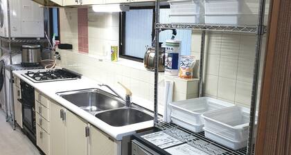 Within walking distance of Disneyland A large 115 - Within walking distance of Disneyland A large 115m2 detached house with a parking lot can be reserved / Urayasu Chiba