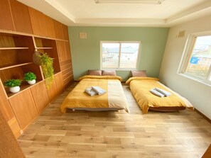 4 bedrooms, desk, iron/ironing board, free WiFi - Natural mall with hot spring wooden deck availabl / Shiraoi-gun Hokkaidō (Shiraoi-gun)
