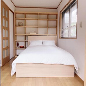 3 bedrooms, desk, iron/ironing board, free WiFi - Young House Excellent access to the city center - Tokyo Young Ine 1st floor / Matsudo Chiba (Matsudo)