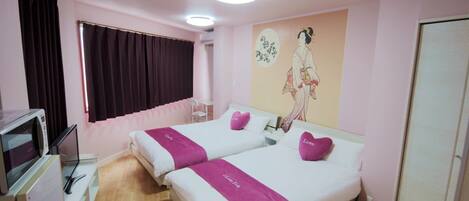 1 bedroom, desk, free WiFi, bed sheets