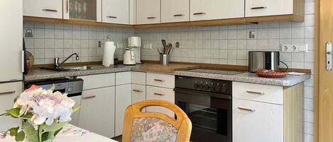 Kühlschrank, Ofen, Geschirrspüler