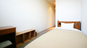 1 bedroom, desk, bed sheets