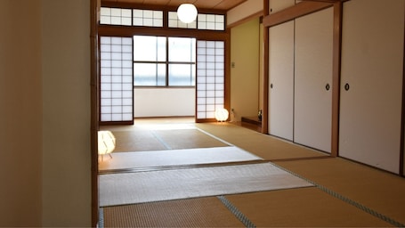 Interior. Shopping Street HOTELS EITA Welcome with childr / Takamatsu Kagawa