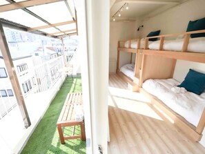 1 bedroom, free WiFi, bed sheets