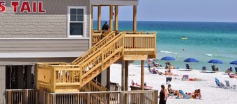 ⭐6 Bedroom Beauty-Fab Interior-Great Outdoor Living Space-6 Bikes-6BR Cozy Shore