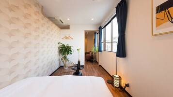 2 bedrooms, desk, free WiFi, bed sheets