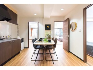 Dining - Rikugien B  JR Yamanote Line Station 3 minutes wa / Kita-ku Tokyo (Kita-ku)