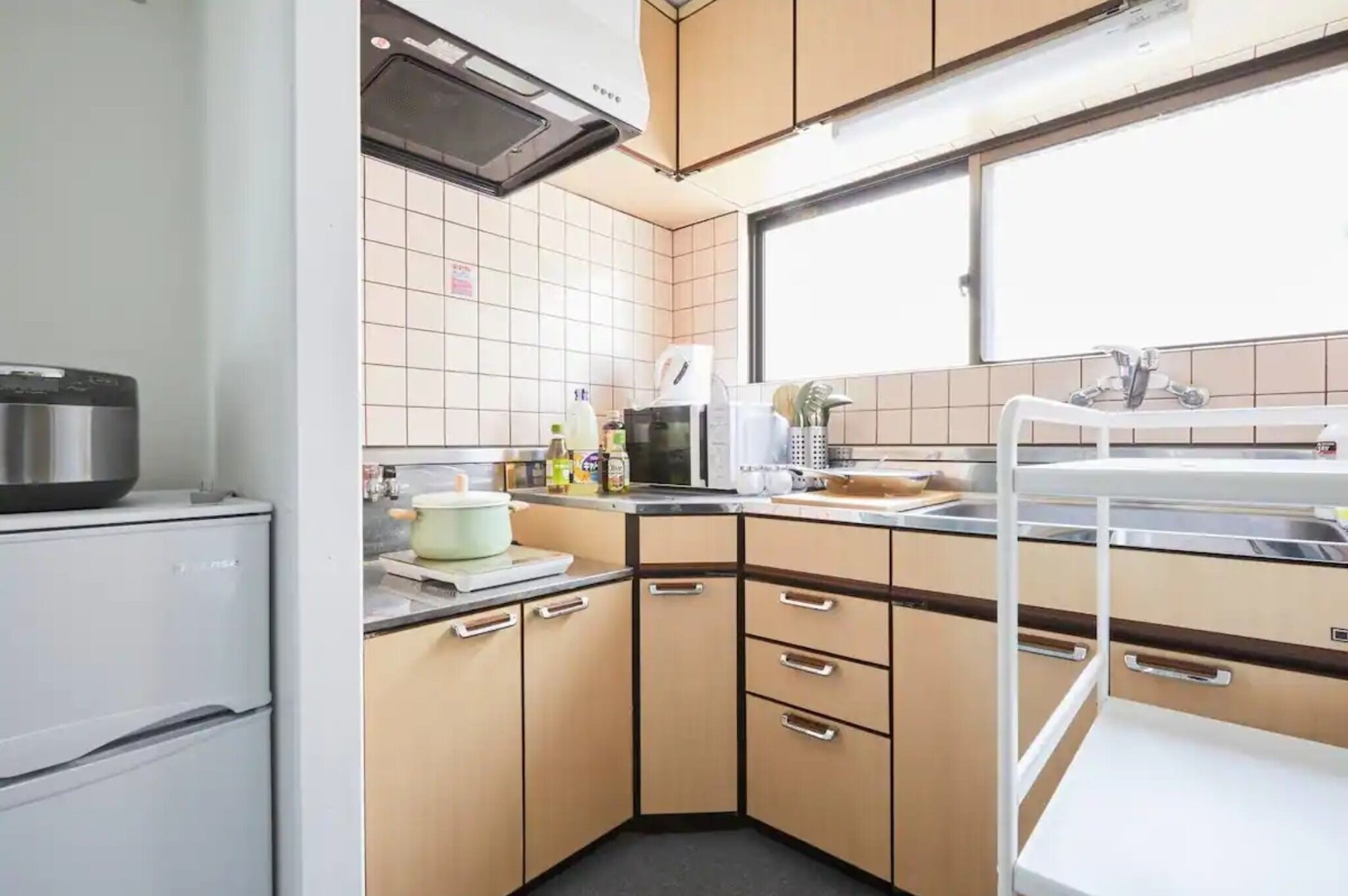Fridge, microwave