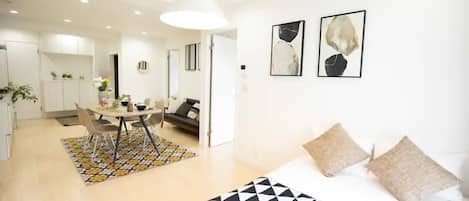 2 bedrooms, desk, free WiFi, bed sheets