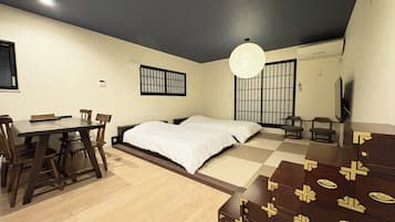 2 bedrooms, desk, free WiFi, bed sheets