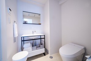 Hair dryer, towels