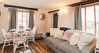 Corner Cottage