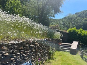 Cottage, Multiple Beds | Property grounds