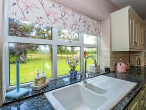 Cottage | Interior