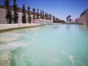 Seasonal outdoor pool - La Corte Residence (Salve)
