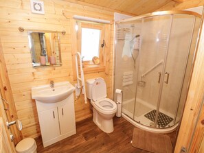 Cottage | Bathroom | Shower