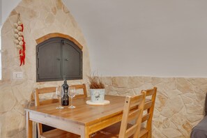 Apartment | Dining room - La Chicca Historic Center Beautiful Flat (Monopoli)