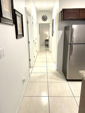 Interior - Entire 3bd/2 bath Luxurious apt located in south McAllen (McAllen)