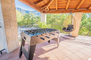 Villa | Wohnbereich | Kamin