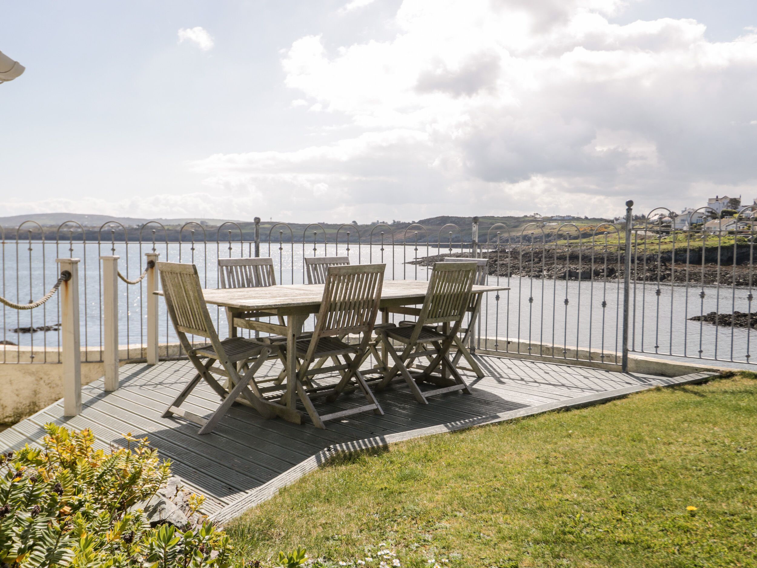 Cottage | Property grounds