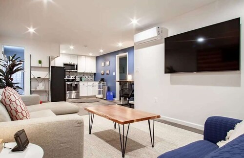 Fantastic Falls Church HomeBase for DC area travel