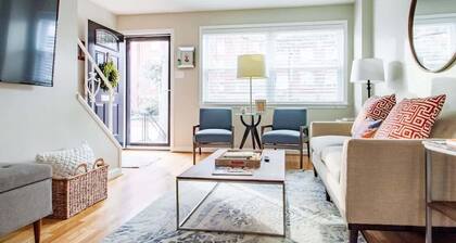 Transit-Friendly Home // Old Town // Parking