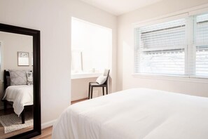 2 bedrooms, iron/ironing board, travel cot, WiFi