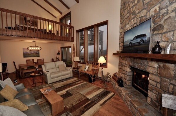 Condo, 2 Bedrooms | Living area | Smart TV, fireplace - The Crest 200c 2 Bedroom Condo by Redawning (Banner Elk)