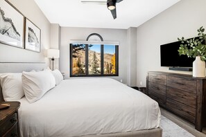Condo, 3 Bedrooms | 3 bedrooms, iron/ironing board, free WiFi